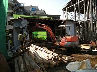 物置・プレハブ小屋・車庫の屋根　解体します。 / 東京都足立区、荒川区、板橋区、江戸川区、大田区、葛飾区、北区、江東区、品川区、渋谷区
